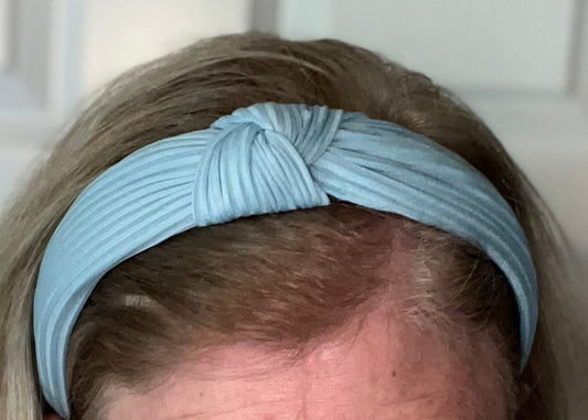 Knotted Headband in Baby Blue