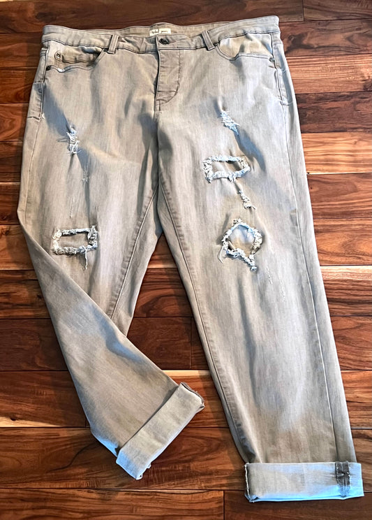 Vintage Boyfriend Distressed Tribal Jeans in Gray