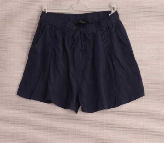 Italian Linen Pleated Shorts With Side Pockets in Navy